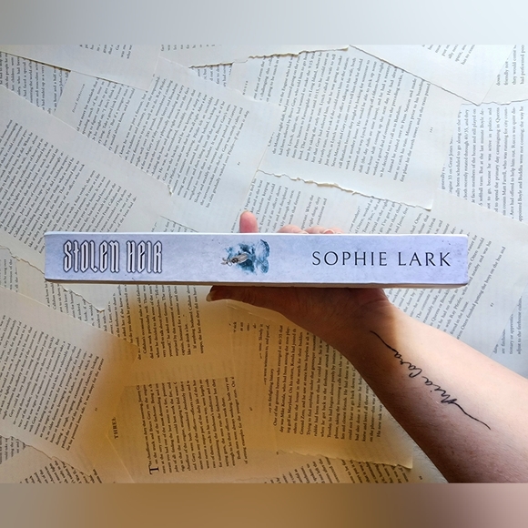 Stolen heir by Sophie lark indie paperback book copy - Picture 5 of 6